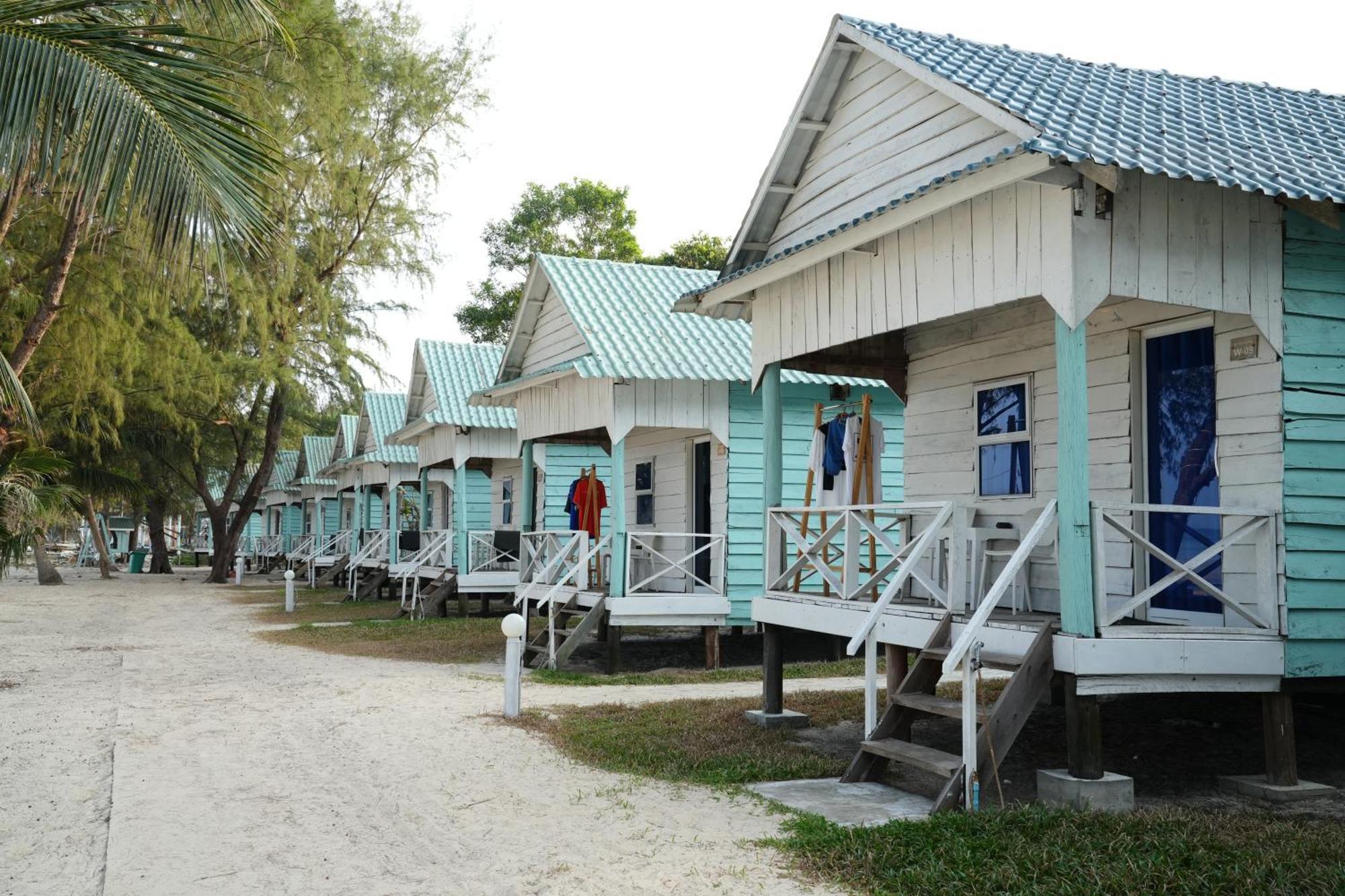 Sandy Beach Bungalows By Ehm Koh Rong Sanloem Εξωτερικό φωτογραφία