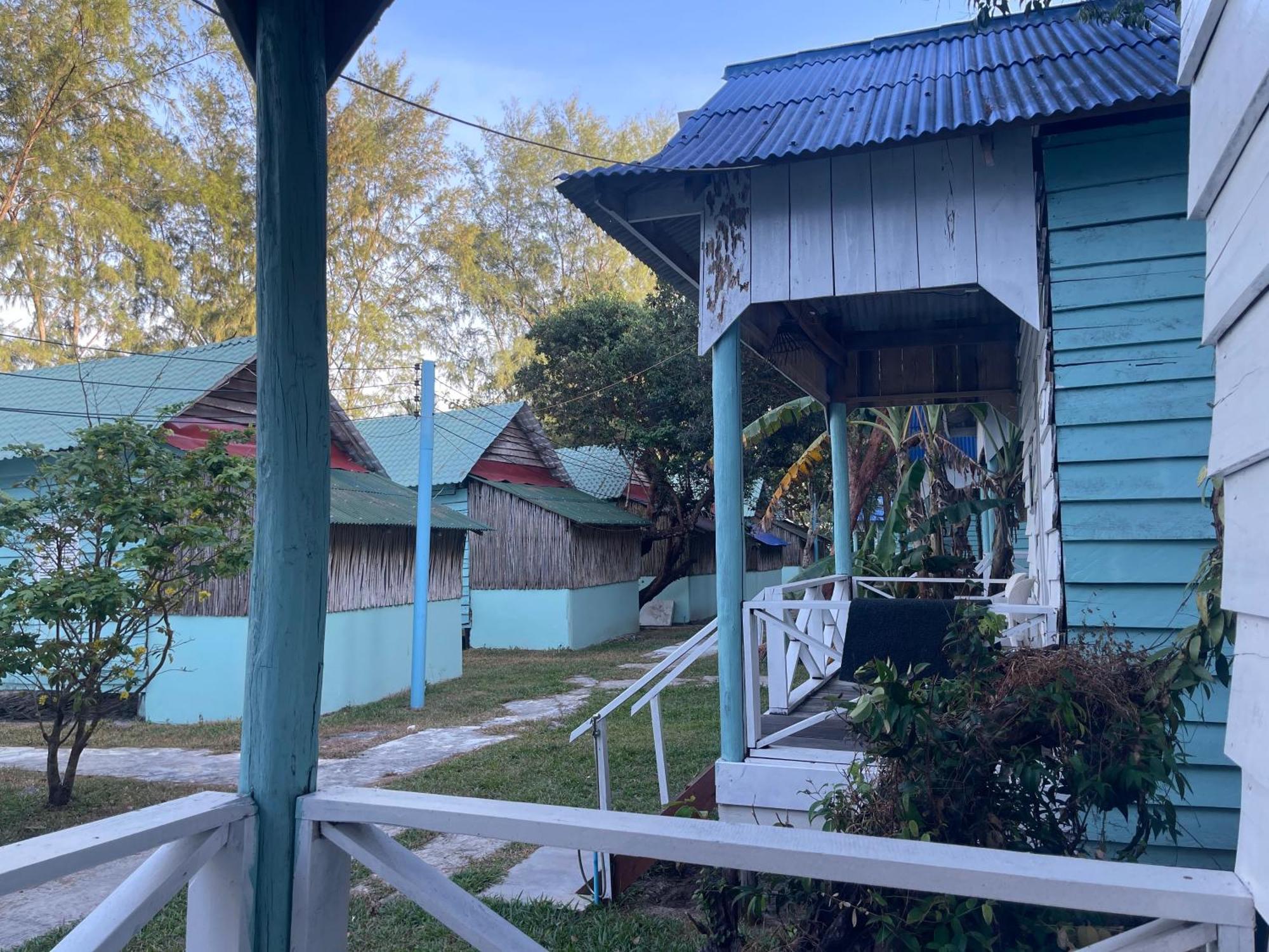 Sandy Beach Bungalows By Ehm Koh Rong Sanloem Εξωτερικό φωτογραφία
